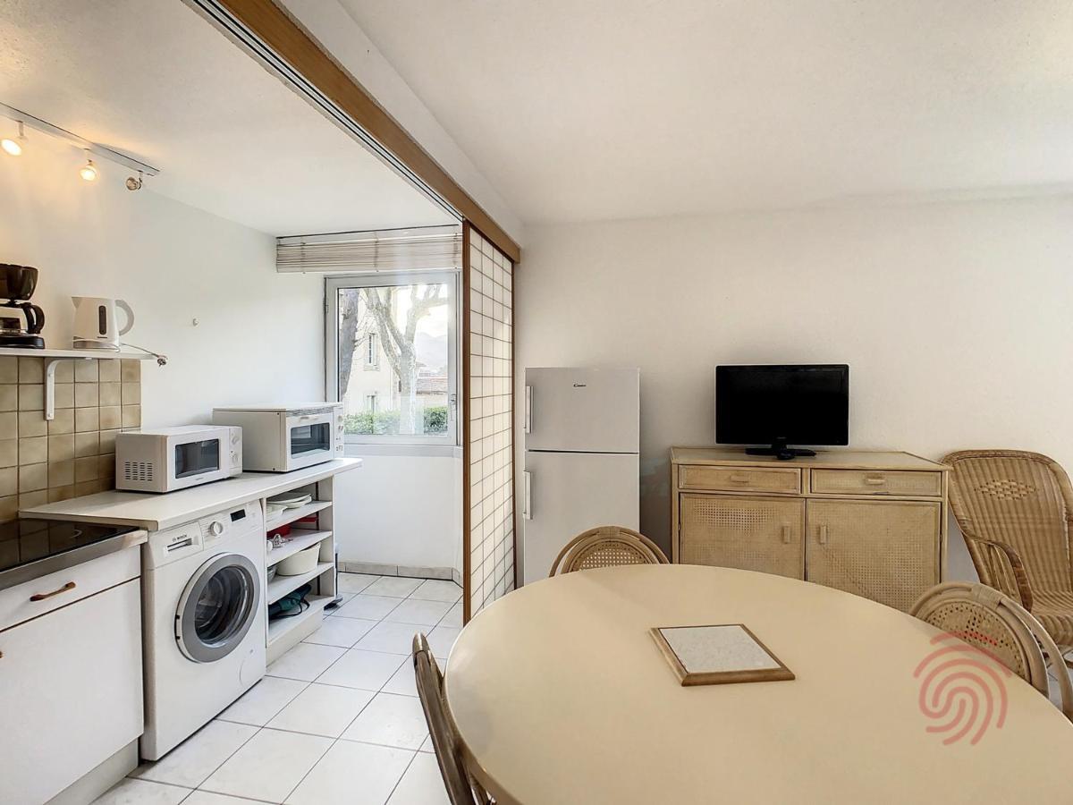 Appart F2 A Lamalou, Terrasse, Wifi, Animaux Acceptes, Proche Centre & Thermes - Fr-1-451-24 Kültér fotó